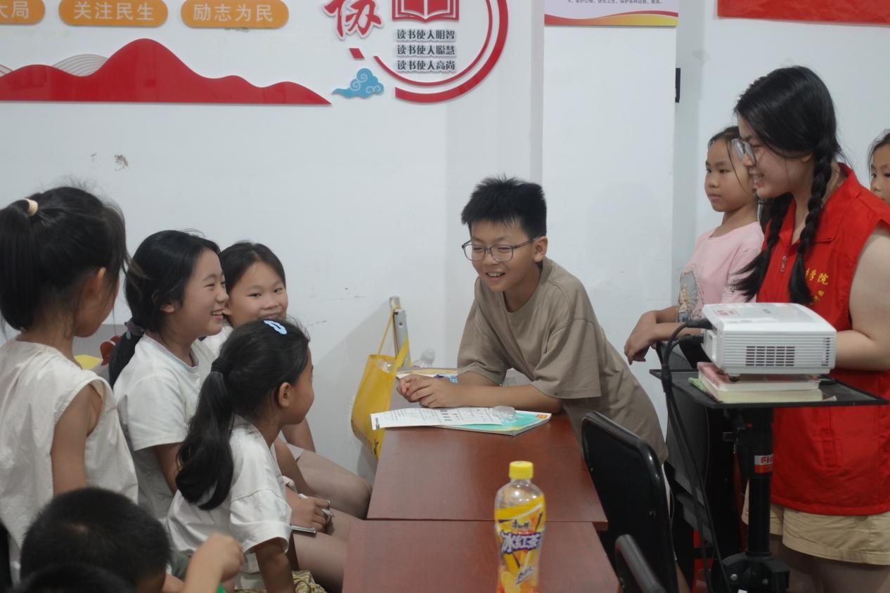 马克思主义学院2026年暑期“三下乡”实践活动（八）——思政润乡土，趣学启童心